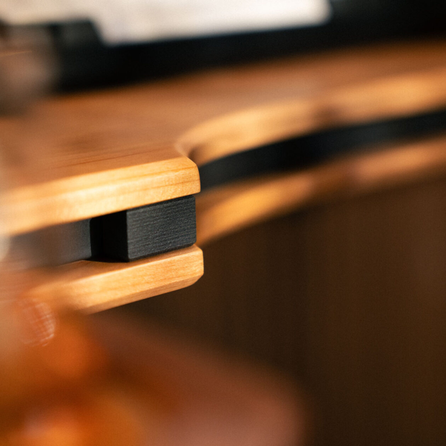 VITALSTAND Apex Heritage | Solid Wood Modular Standing Desk