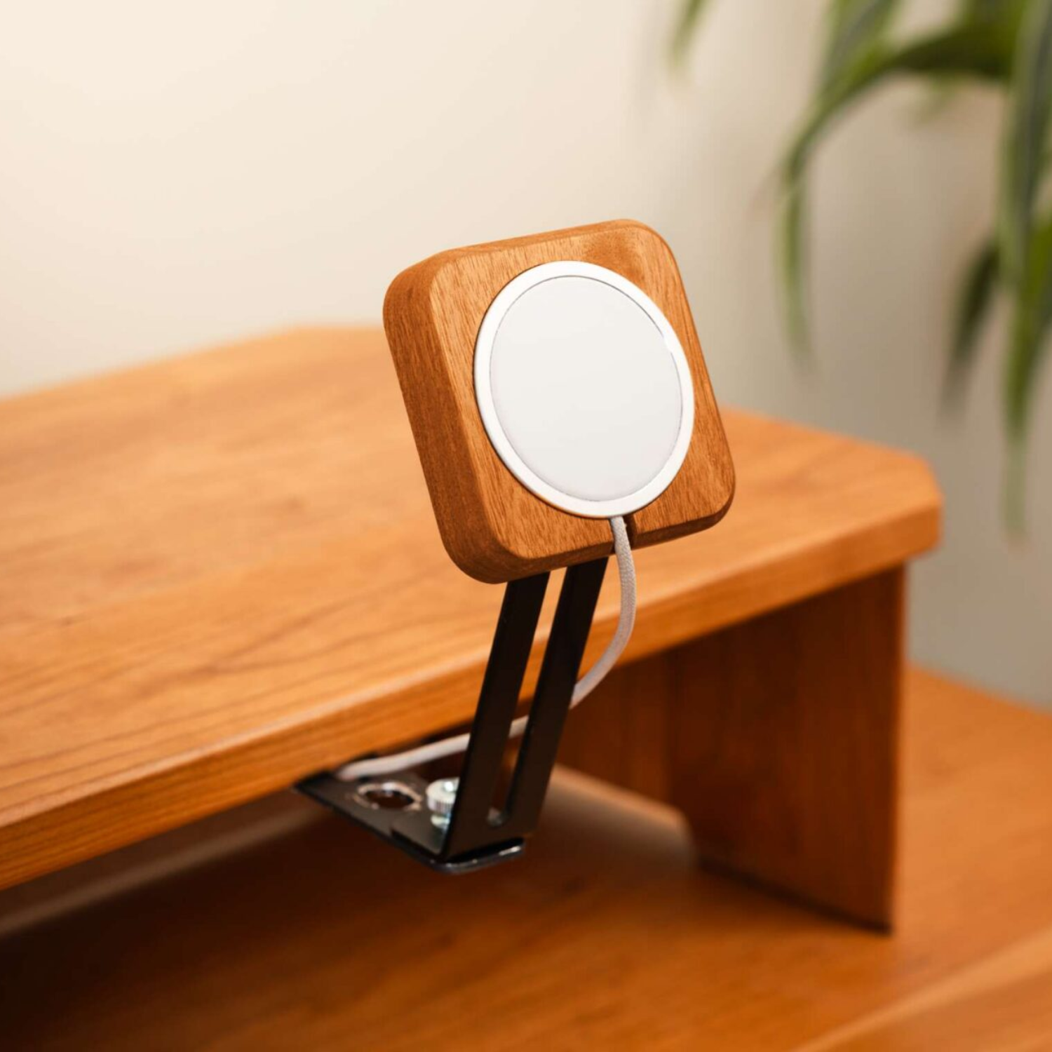 VITALSTAND Apex Magnetic MagSafe Charger Holder